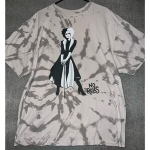 Disney's Cruella De Vil  Villain graphic T shirt. Size xlarge.